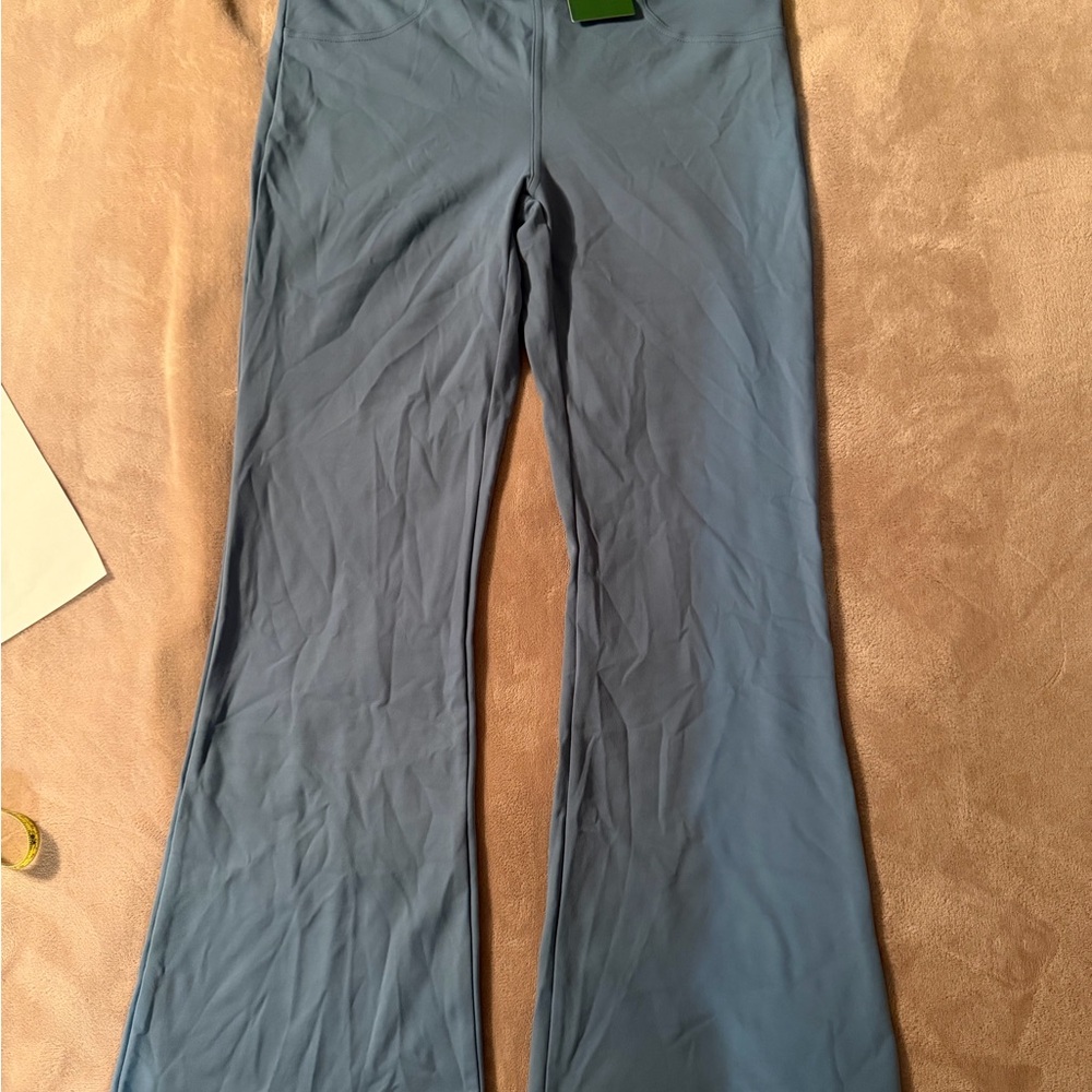 NWT HALARA Slate Blue flare Leggings